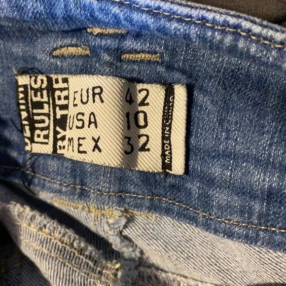 Zara TRF vintage women’s Y2K distressed 4 button zip fly patchwork jeans size 10 - Picture 10 of 16